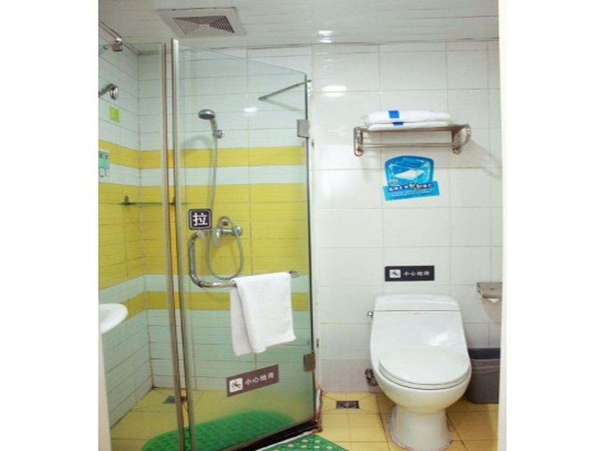 7Days Inn Chongqing Nanping Pedestrian Street Bagian luar foto